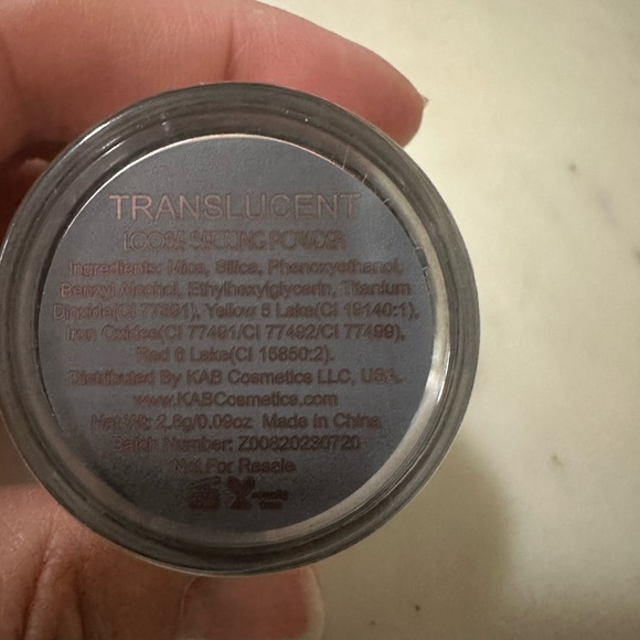 NEW KAB Setting Powder TRANSLUCENT - Picture 4 of 4